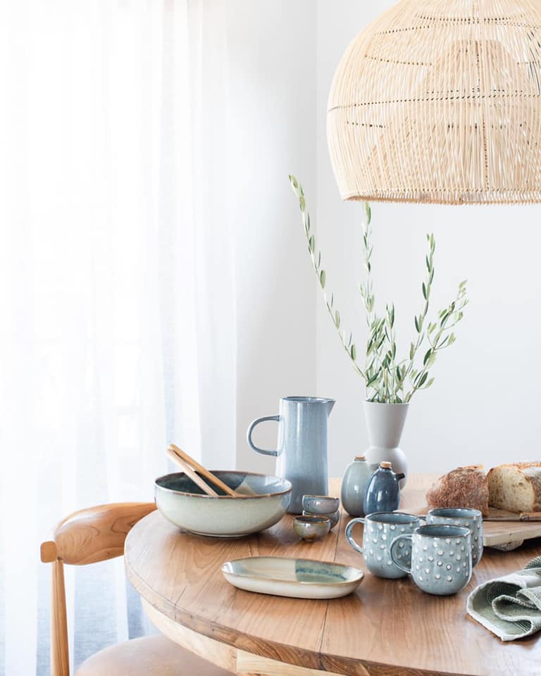BRINGS LOVELY LIGHT WITH ROMENTIC SHEER CURTAINS DUBAI BY DLINDSSHOP
